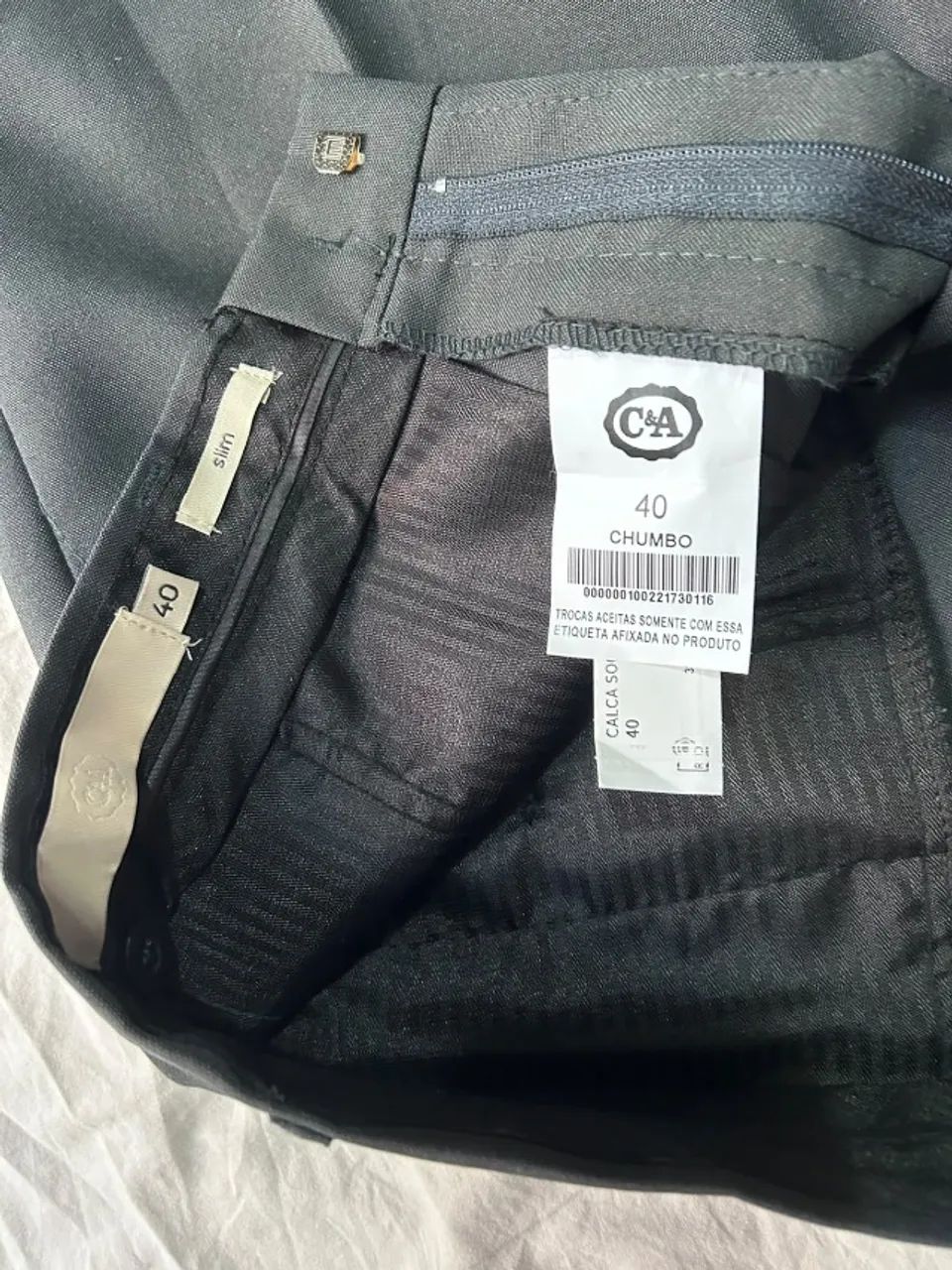 Calça social c&a slim chumbo/cinza 40 - Foto 4