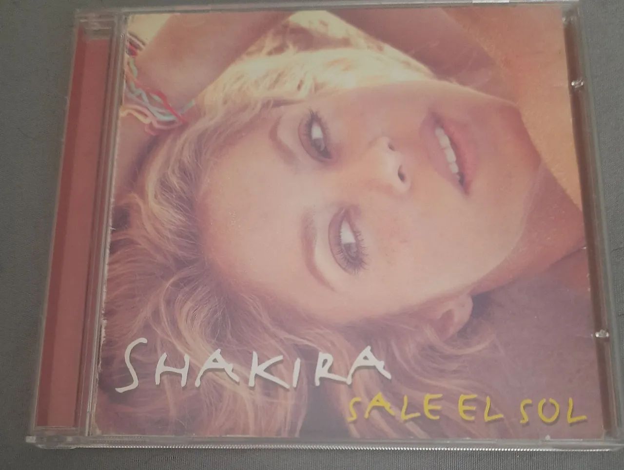 3 CDs da Shakira - Foto 2
