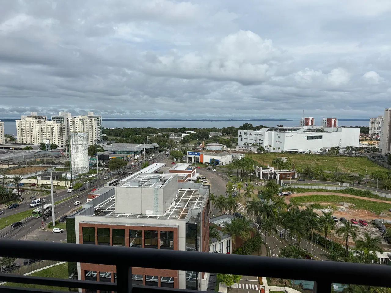 Vendo excelente escritório totalmente mobiliado, pronto para sua empresa prosperar! - Foto 2
