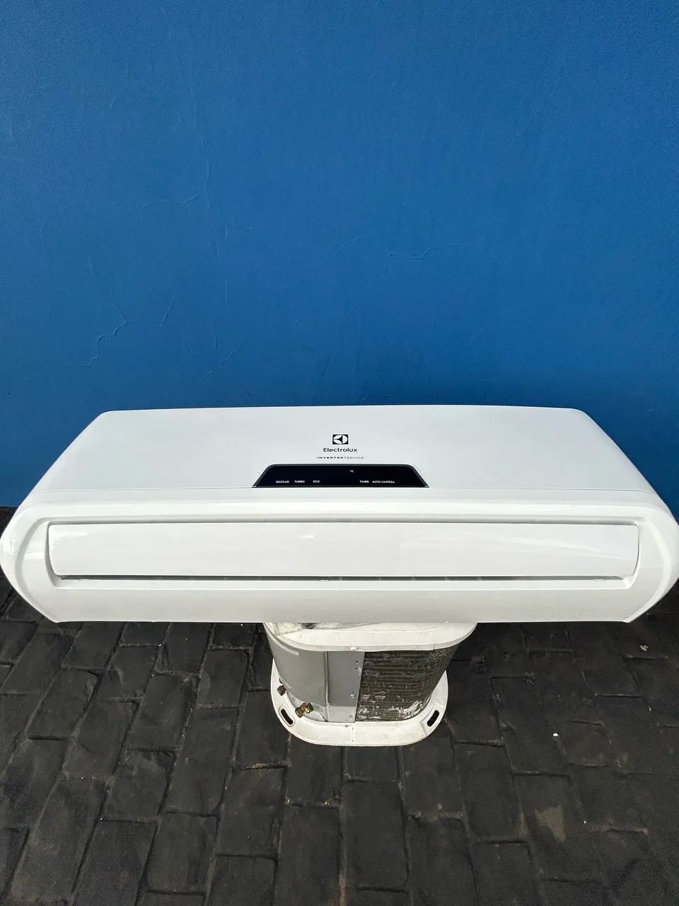 Ar condicionado inverter Electrolux 9.000 btus (já instalado)