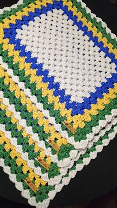 Jogo Americano em Crochê - Kit para mesa com 4 lugares