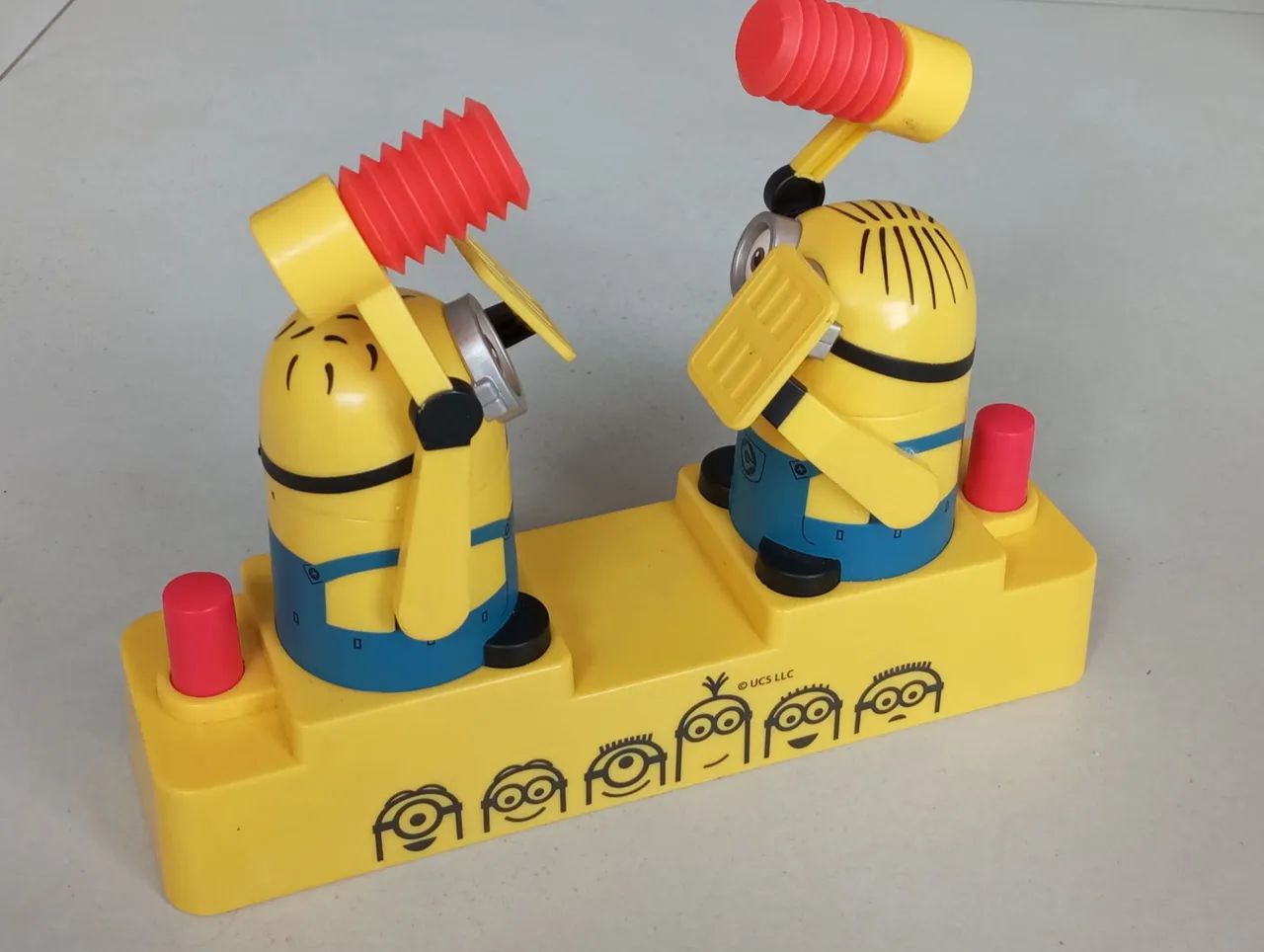 Minions Hammer Pop da Epoch Games  - Foto 2