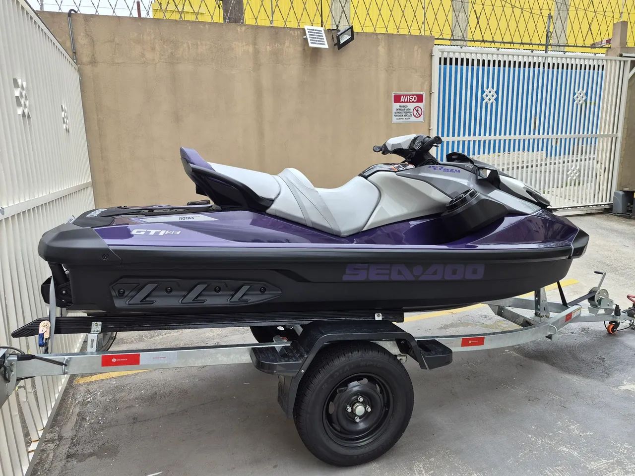 JET SKI SEA-DOO GTI 170SE 2025 C/ SOM E CARRETA