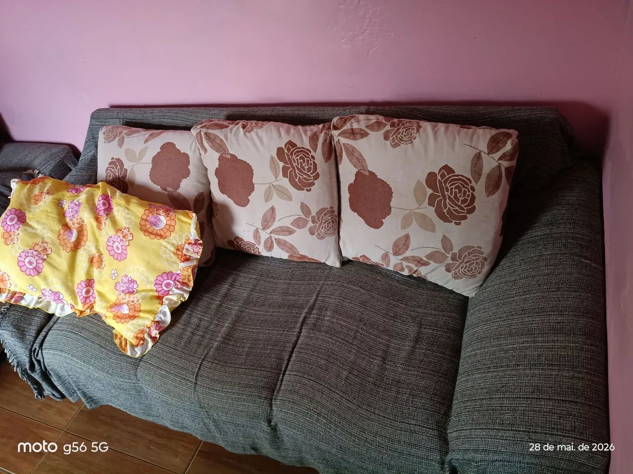 Vendo sofá 2 e 3 lugares  - Foto 2