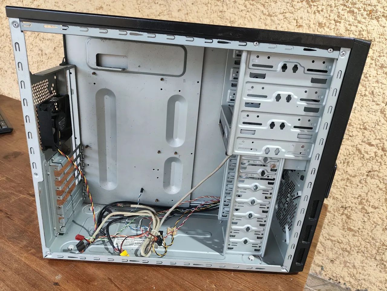 Gabinete Cooler Master Elite - Robusto, com Leitor de DVD e Cartões - Foto 5