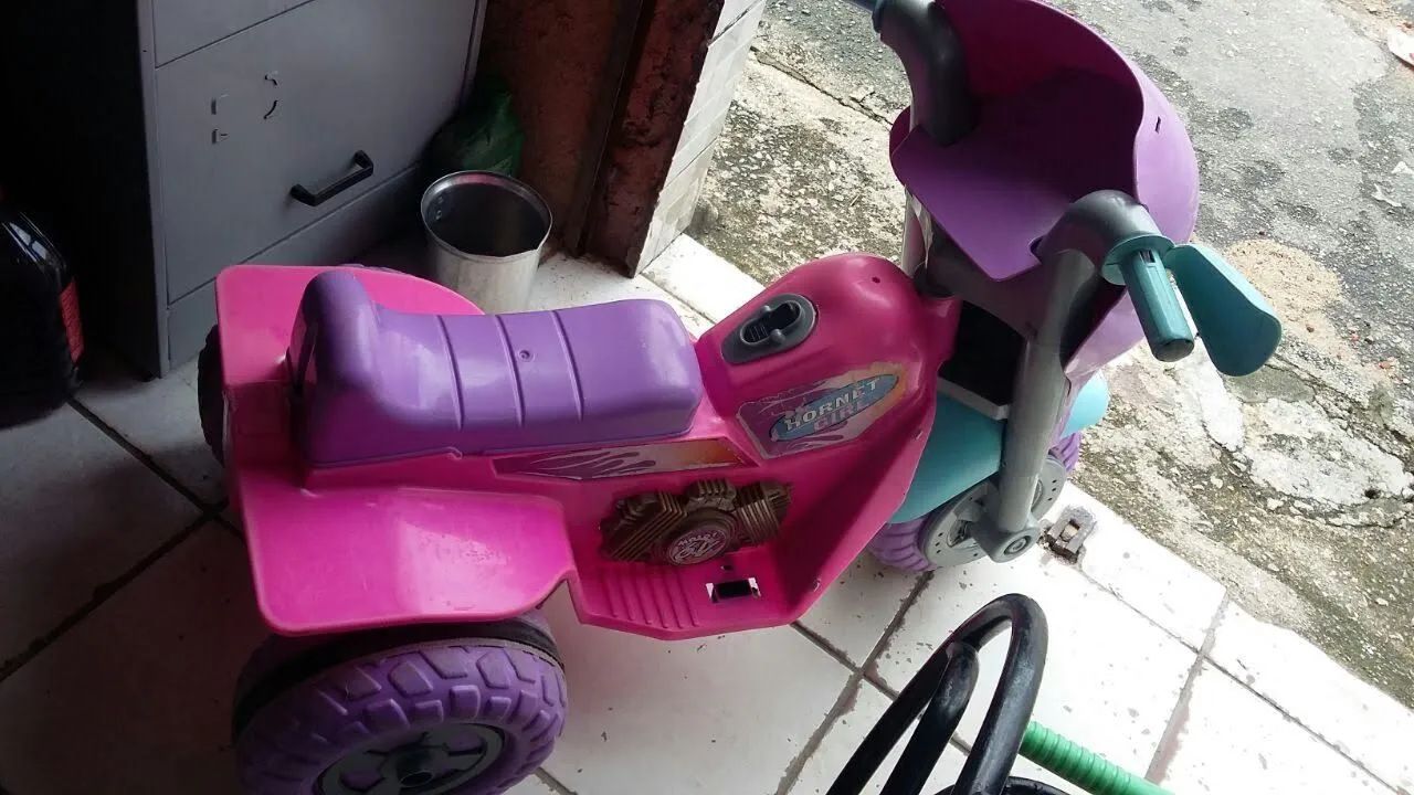 Motinha elétrica infantil.