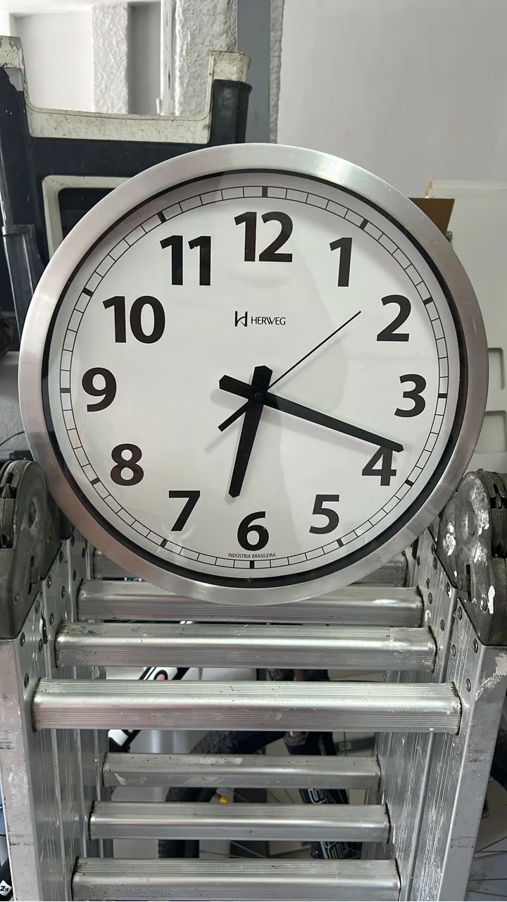 Relógio de parede de alumínio- Herweg