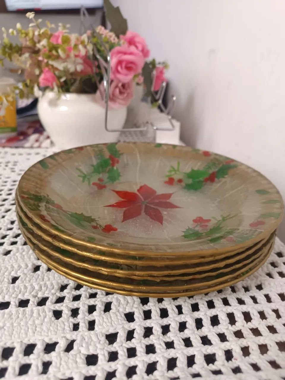Jogo de pratos decorados 