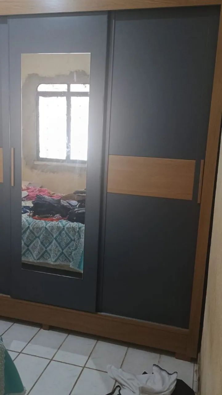 Guarda roupas seminovo