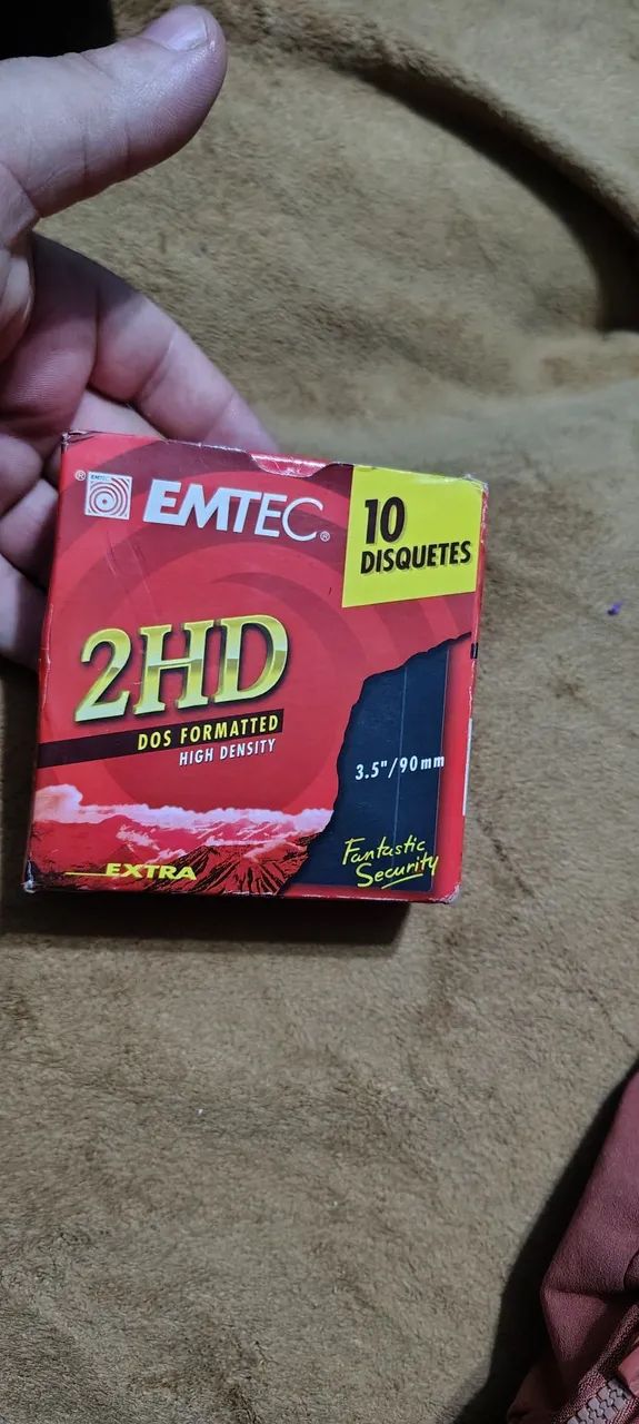 10 disquetes na caixa 