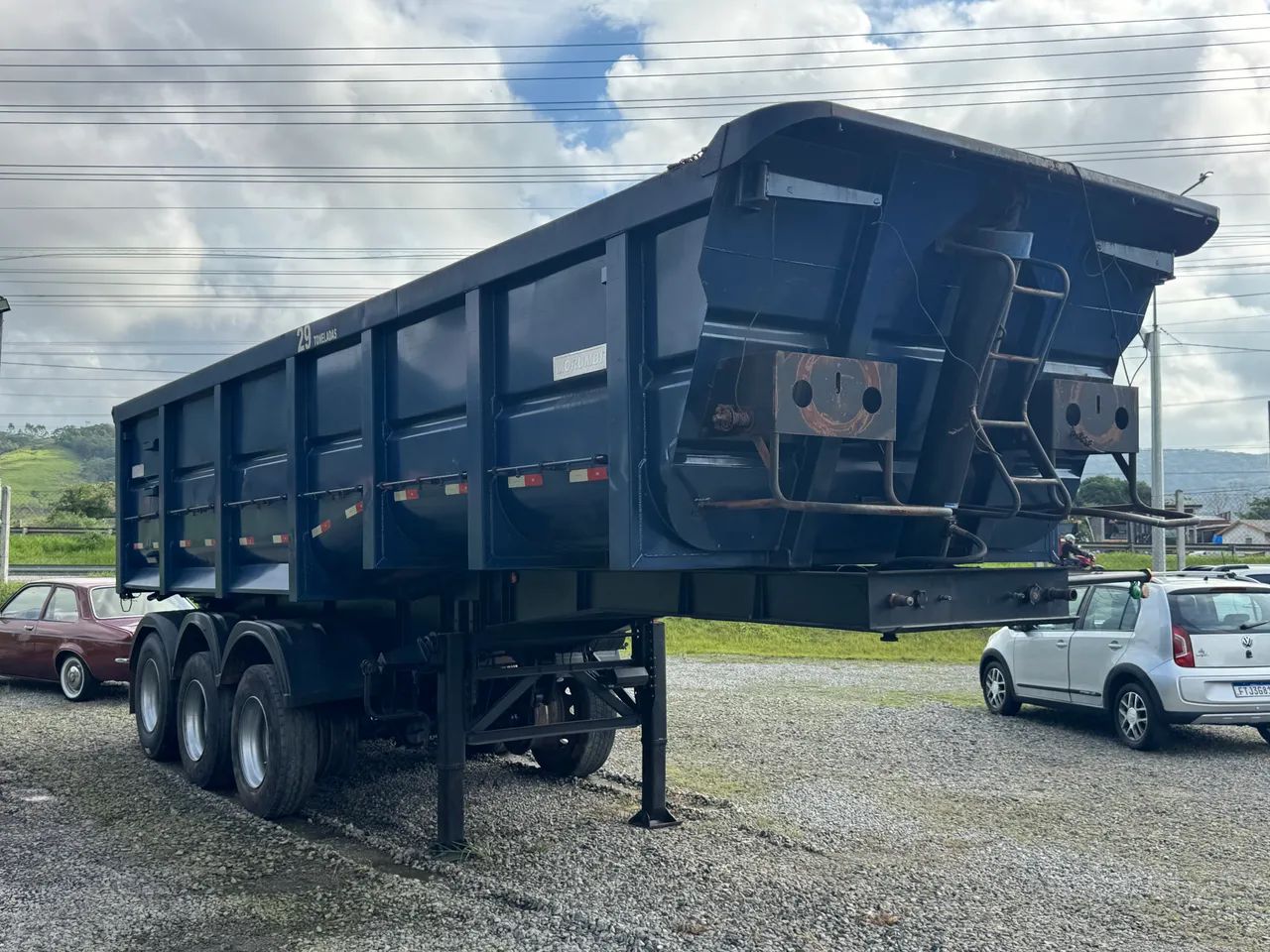 Carreta Basculante Caçamba 30m3 sem Pneus 