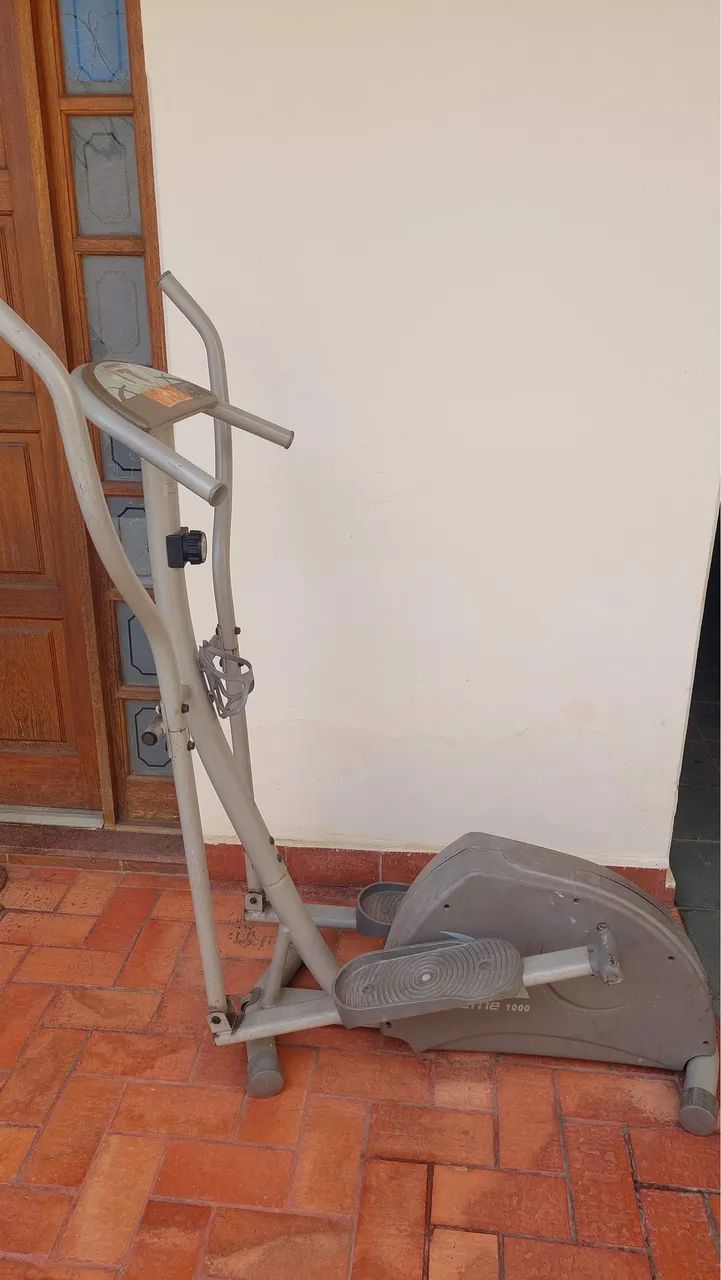 Elíptico Magnético Athletic Extreme 1000
