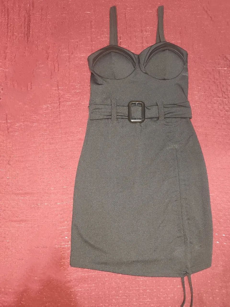 Vestido<br>? Nunca usado<br>? R$ 50