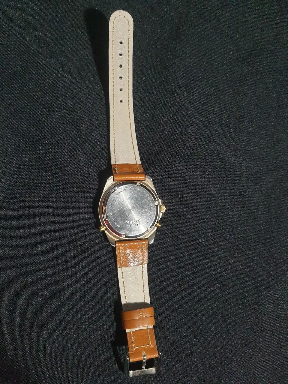 Relógio  GUESS (lindíssimo) - Foto 4