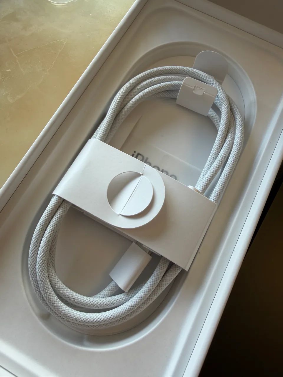 Pra vender ! 4500 iPhone 16 Pro 128 Impecável com acessórios Bateria 89% - Foto 5