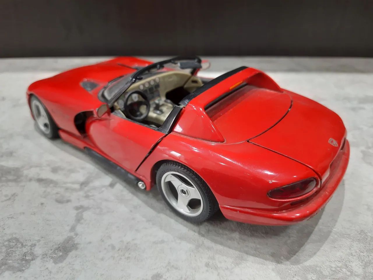Miniatura Dodge Viper RT10 - Burago - Escala 1:18 - Foto 3