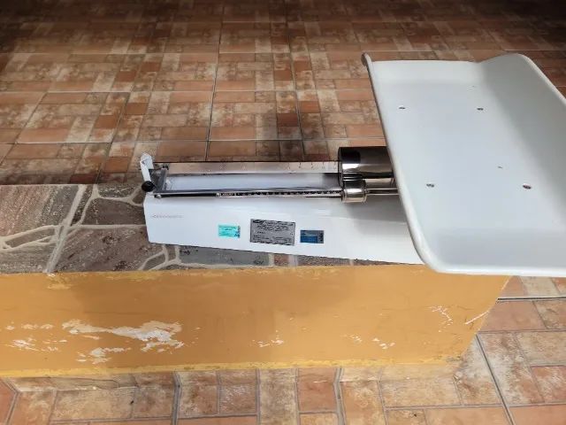 Vendo balança de pesar bebês  - Foto 4