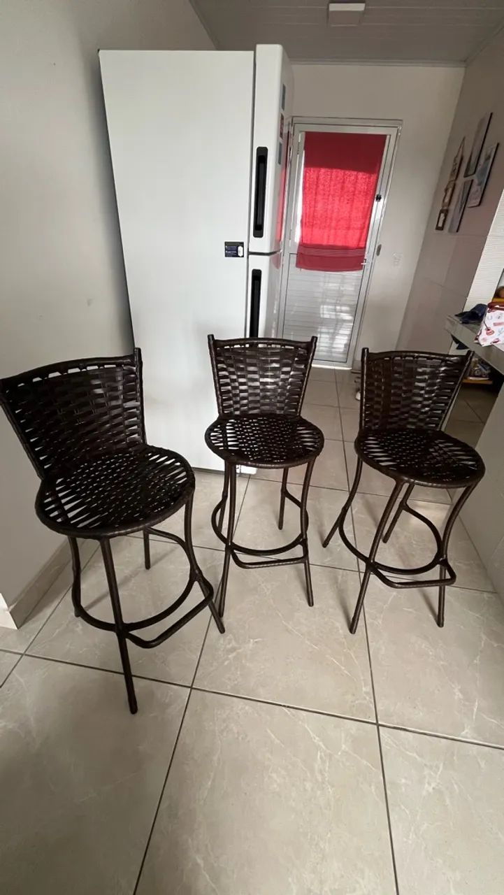 Cadeiras Banquetas - Foto 2