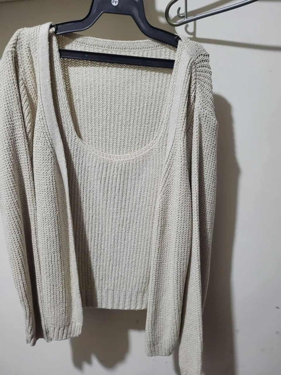 Lote com várias peças roupas - Foto 3