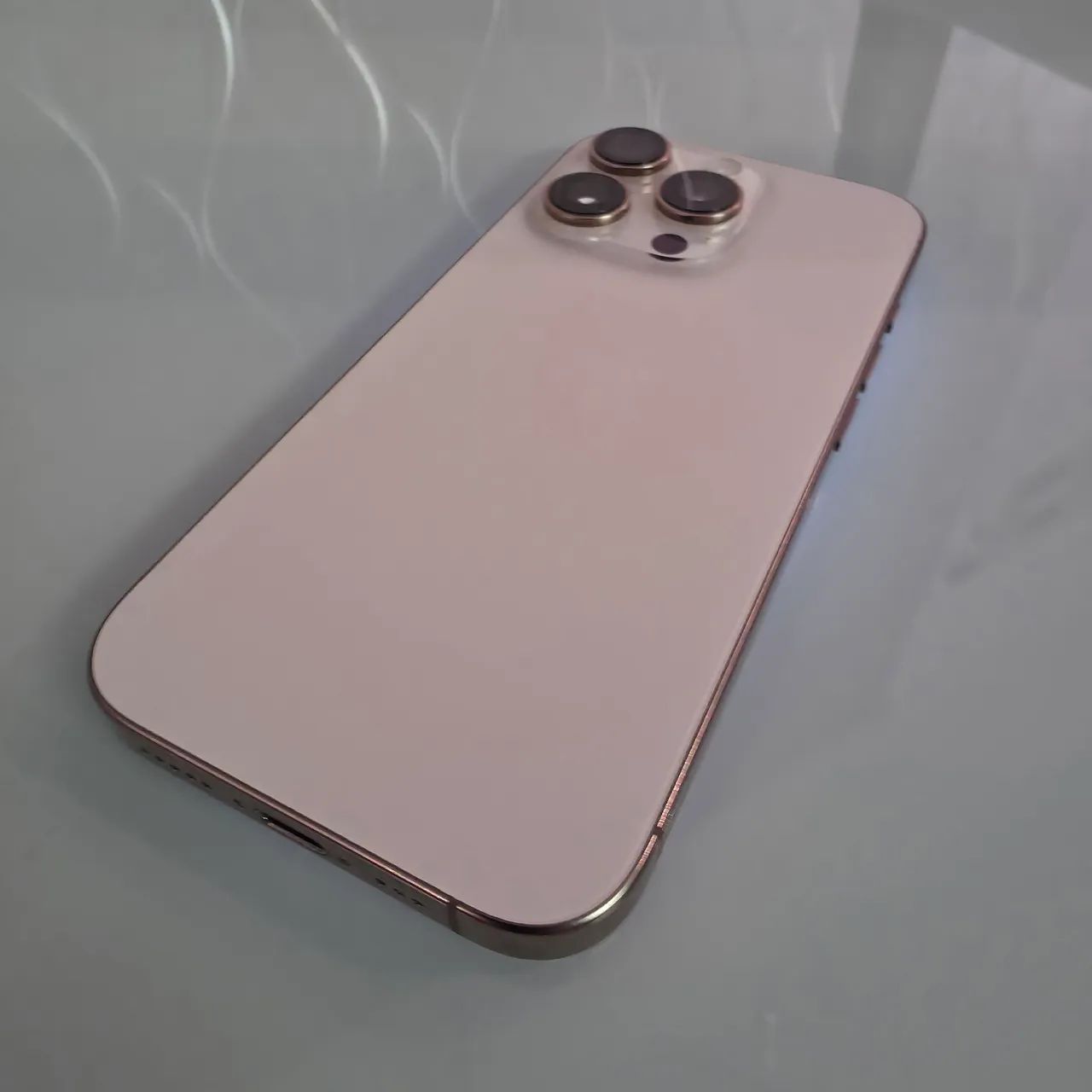 Iphone 16 PRO - 265gb - Foto 2