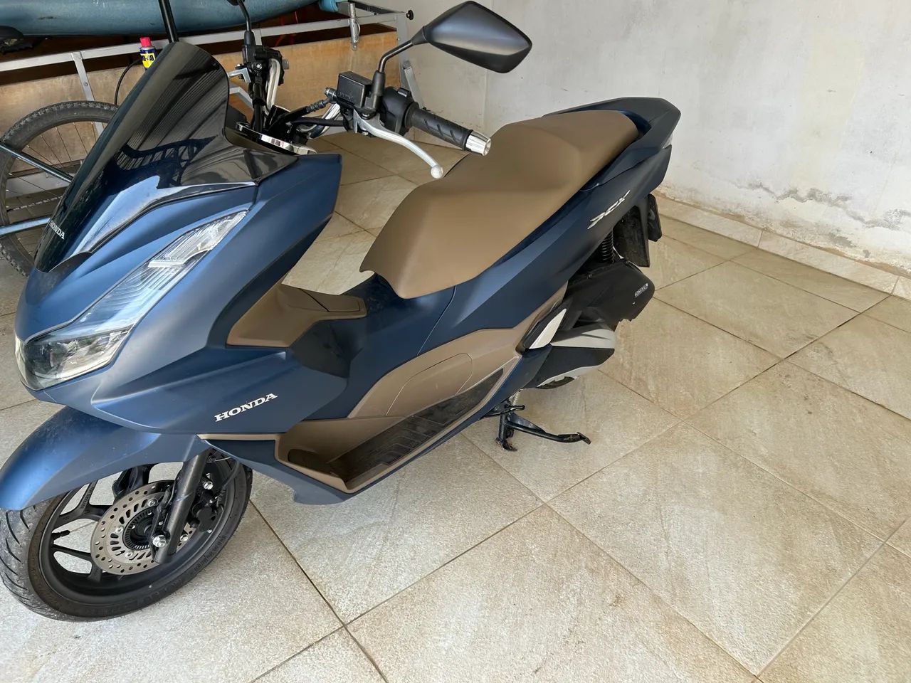 PCX DLX - Foto 2