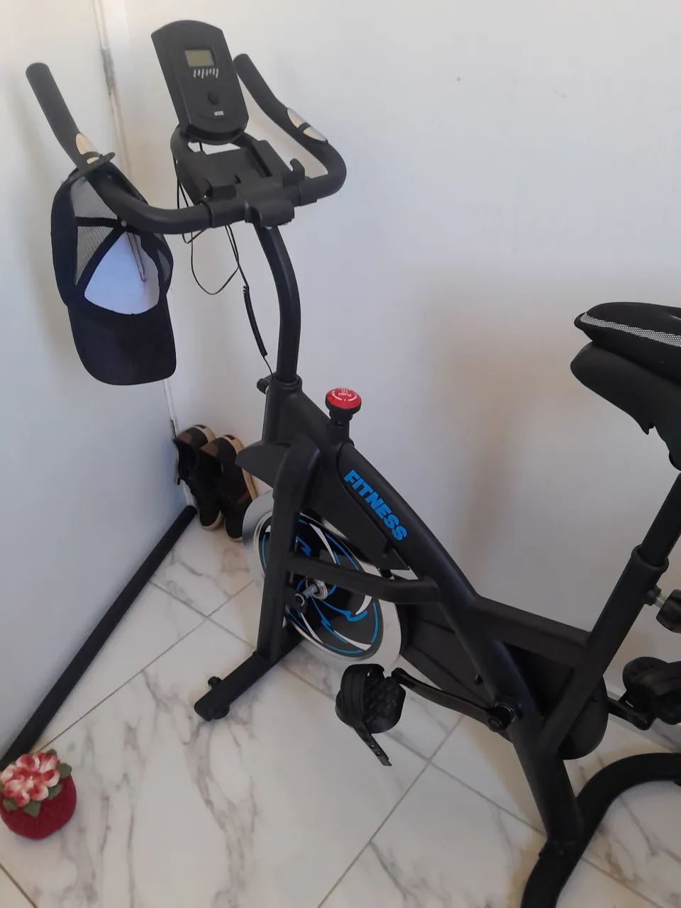 Bicicleta ergometrica semi nova  - Foto 2