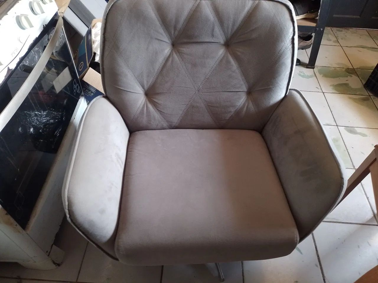 VENDO POLTRONA DECORATIVA GIRATÓRIA  - Foto 2