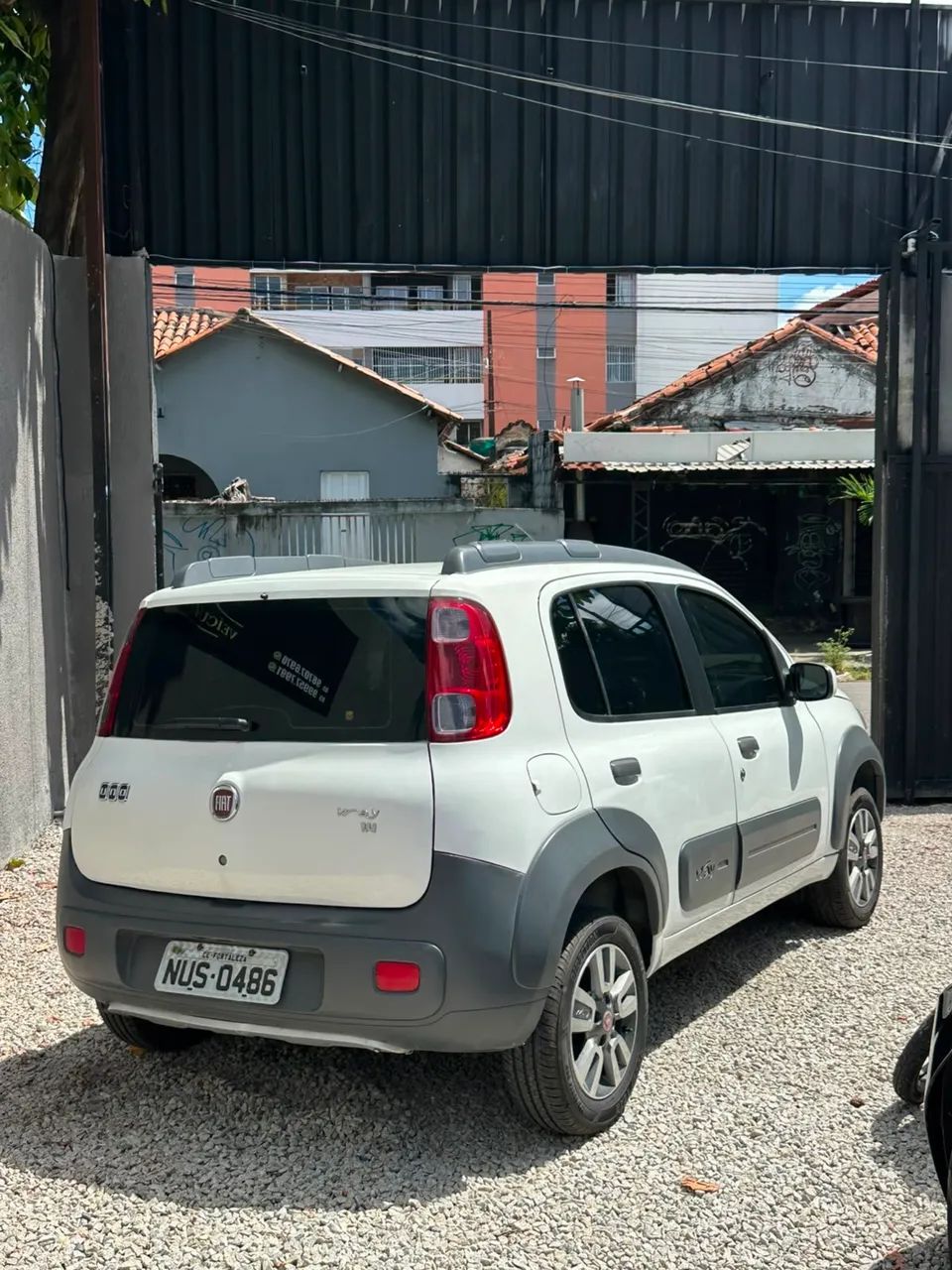 Fiat Uno WAY 1.4 EVO Fire Flex 8V 5P 2011 - Foto 2