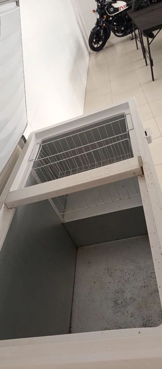 VENDO FREEZER EXTREMAMENTE NOVA !! PEGAR E USAR  - Foto 2