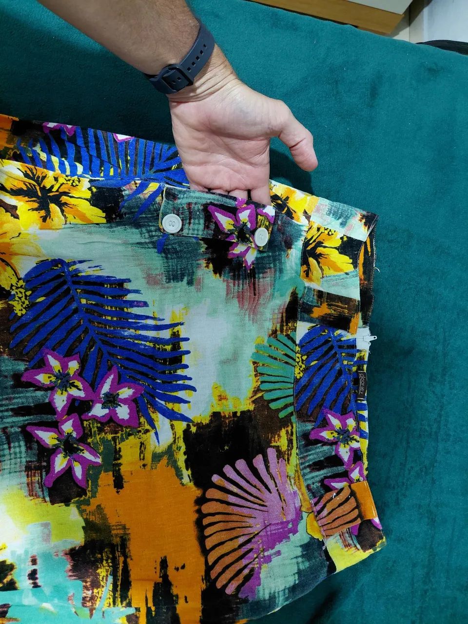 VENDO ROUPAS POUCO USADAS  - Foto 3