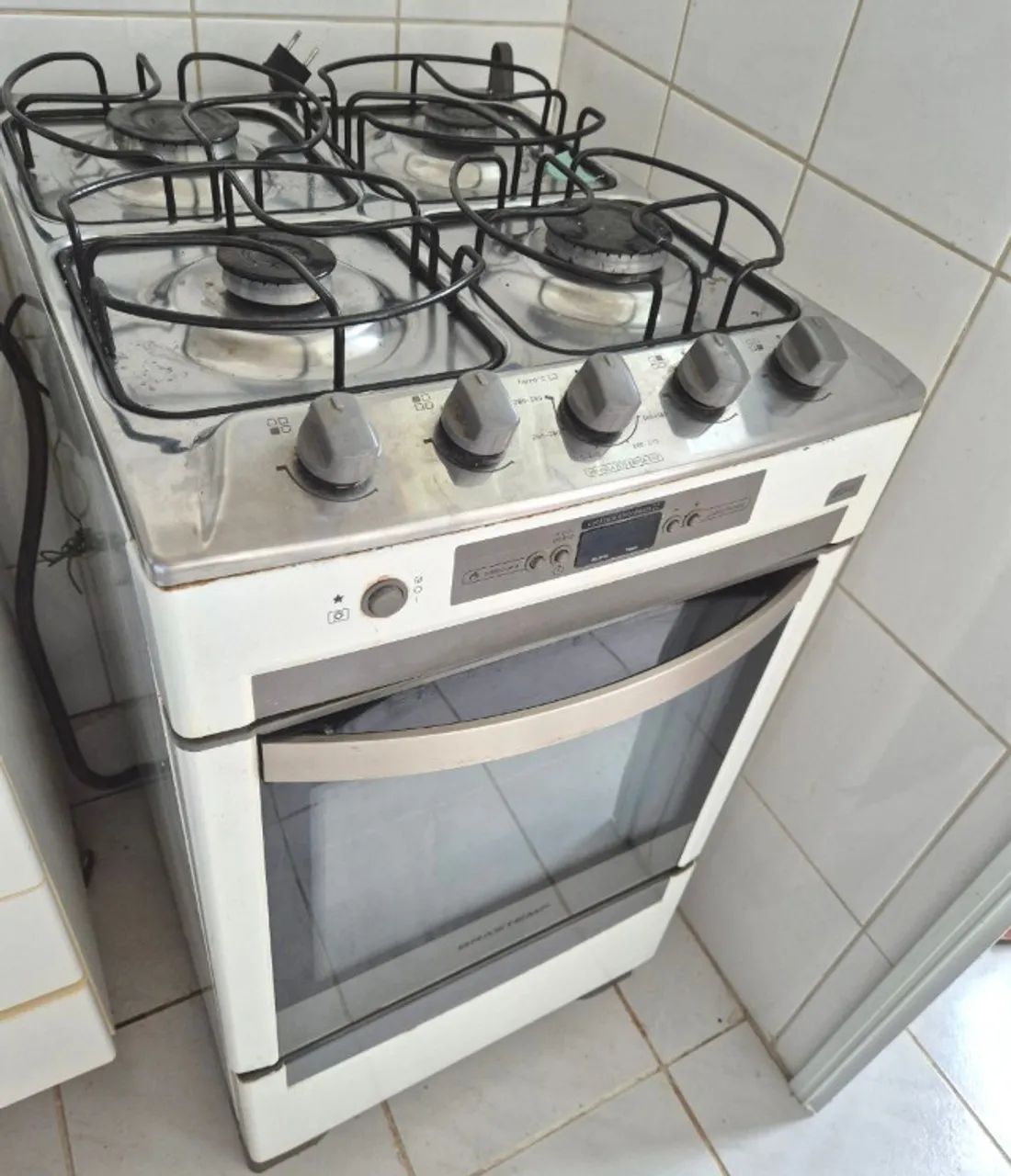 Fogão Brastemp Ative! Timer BF750BBUNA de Piso 4 bocas GN Com Display