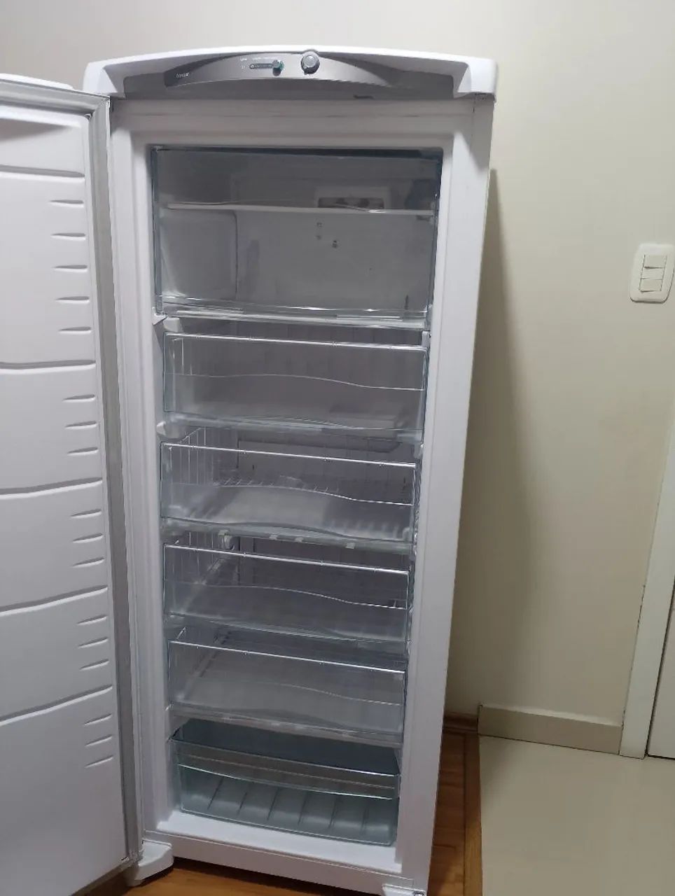Vendo frezzer  231 litros  - Foto 2