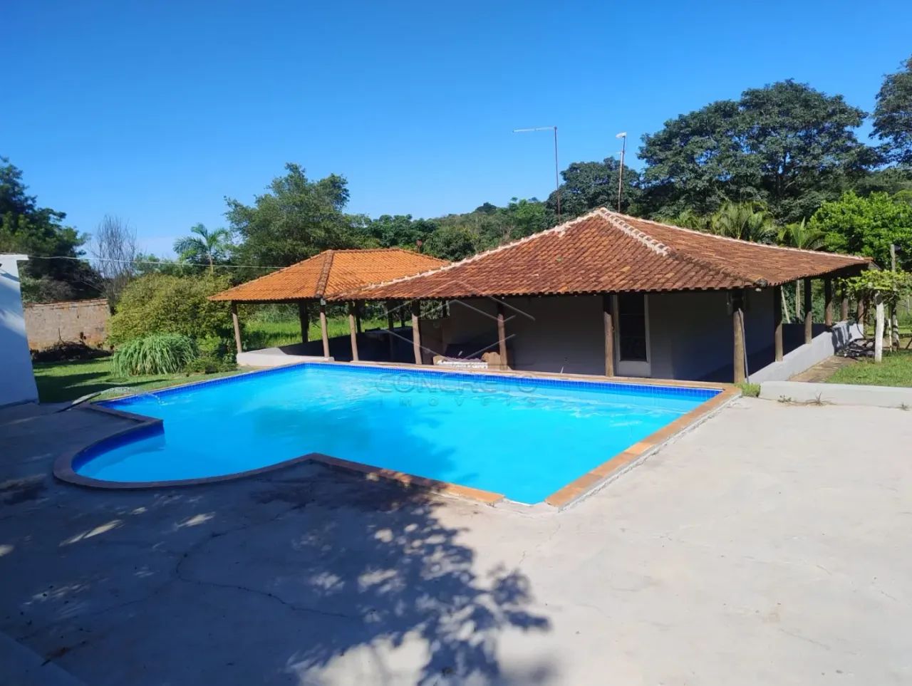 EXCELENTE CHÁCARA COM AMPLA AREA DE LAZER - Foto 2