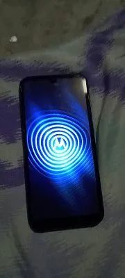 Celular moto e6i usado 
