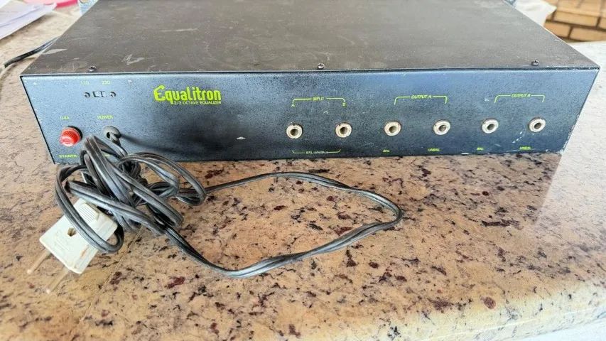 Equalizador Equalitron 2/3 octave Staner  - Foto 3