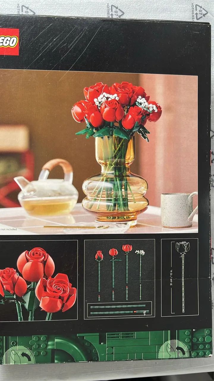 LEGO® Botanicals Buquê de Rosas 10328; 822 peças - Hobbies e