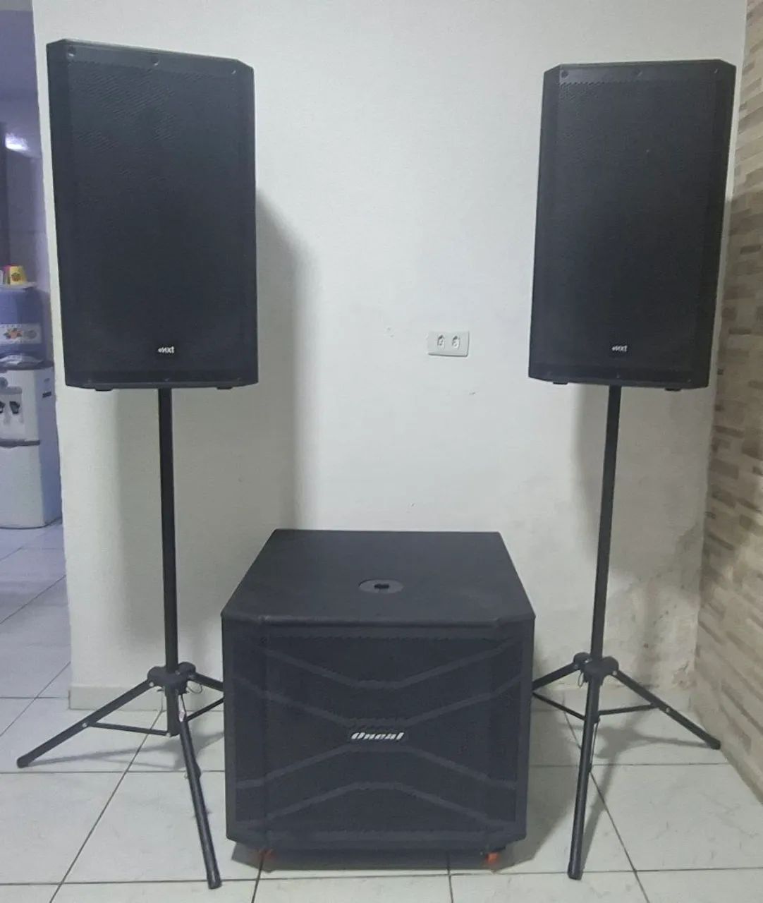 ALUGO CAIXAS DE SOM OP 5060 POTENTES ACOMPANHA MESA 12 CANAS E PAR DE MICROFONES - Foto 4
