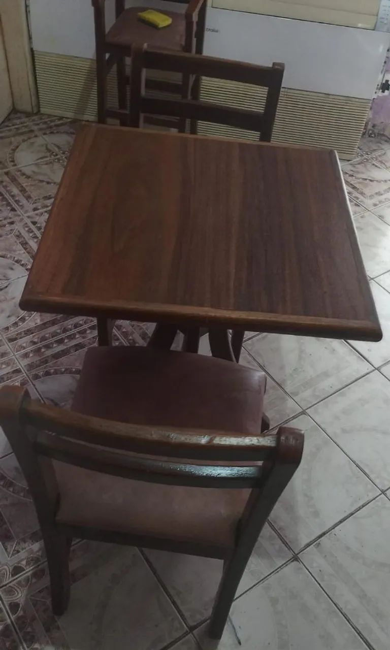 Conjunto de Mesa com 2 Cadeiras - Madeira - Foto 3
