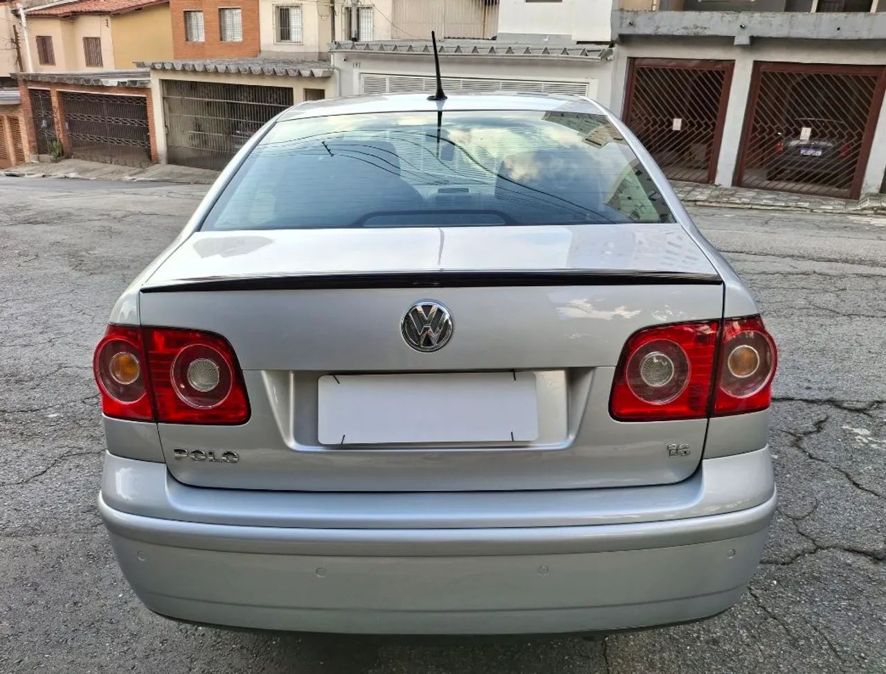 Volkswagen Polo Sedan 1.6 Mi Total Flex 8V 4p, foto 2 de 20