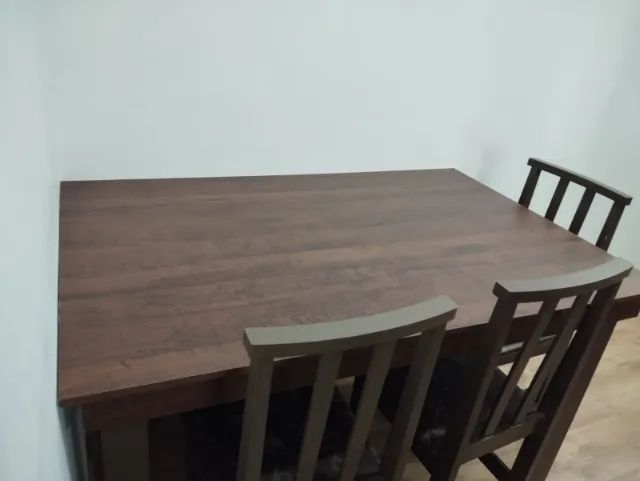 Mesa de Jantar Retangular de 6 Lugares + 4 cadeiras - Foto 3