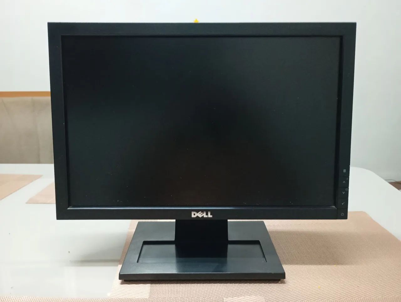Monitor Dell 17" Modelo E1709Wc