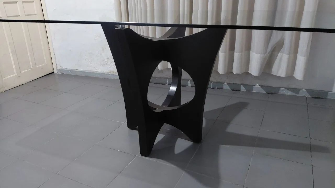 Mesa de Jantar de 6 Lugares com Tampo de Vidro e Base de Madeira - Foto 3