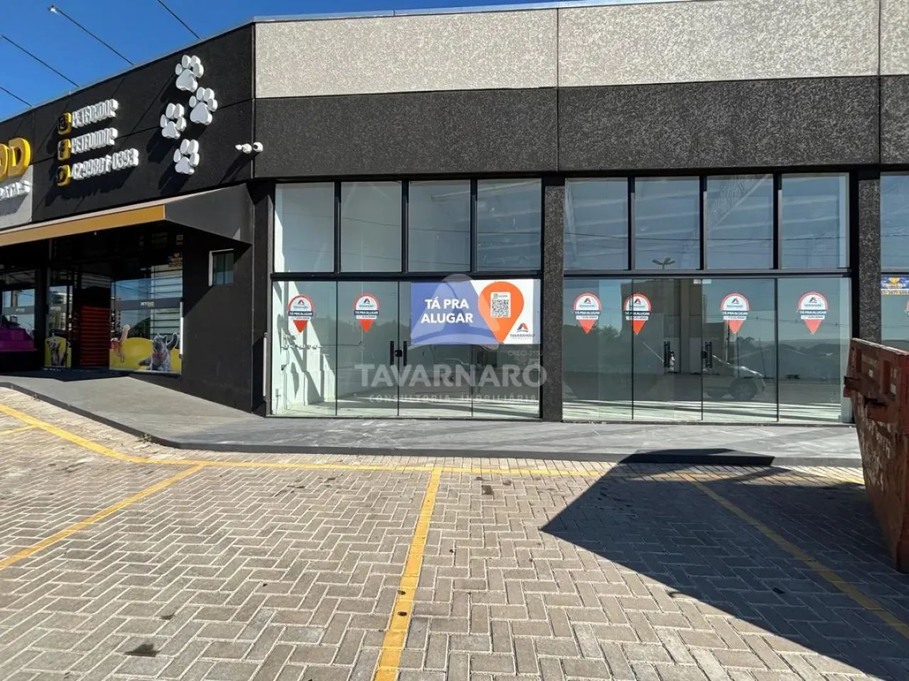 Excelente Espaço Comercial com Pé Direito Alto e Estacionamento Próprio! - Foto 2