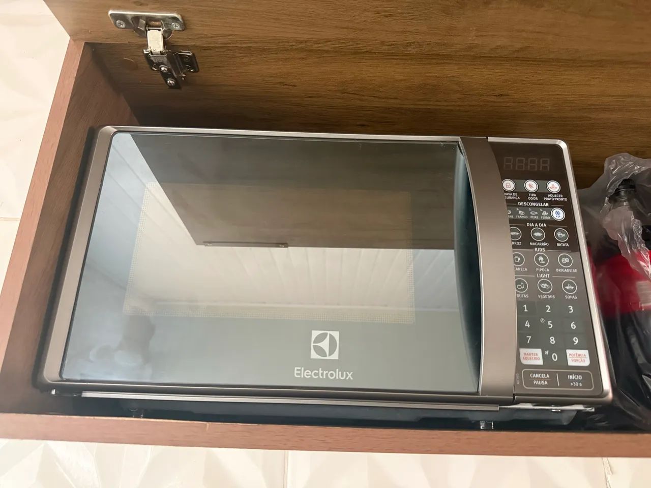 Microondas eletrolux 20l - Foto 2