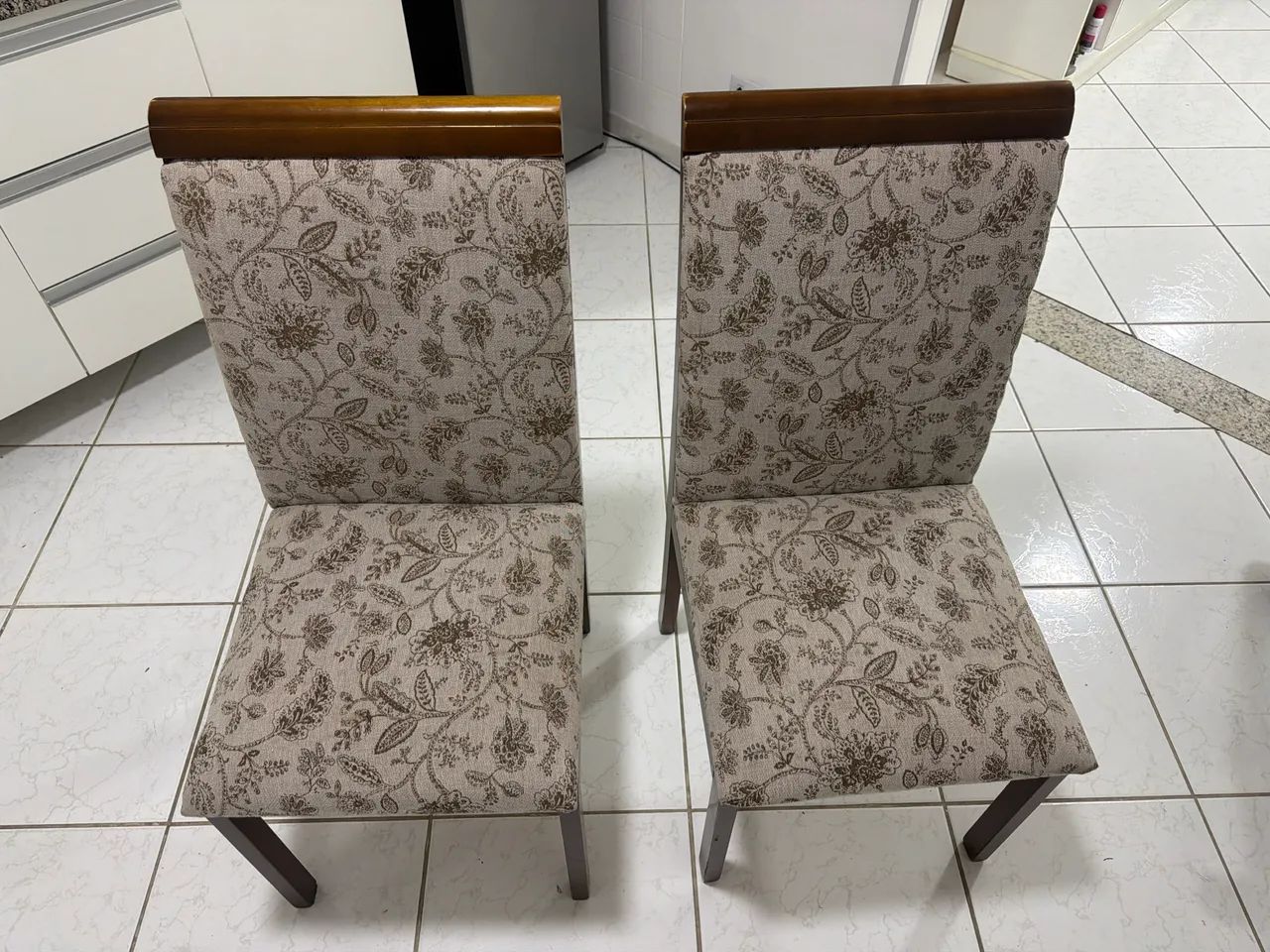 2 cadeiras de mesa de jantar 