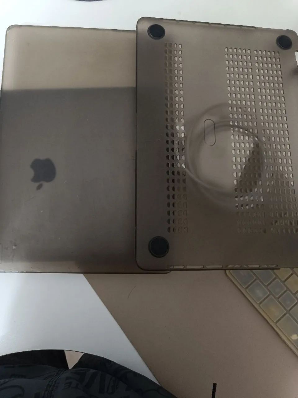 MacBook Pro (13-inch, 2017, Two Thunderbolt 3 ports) - Notebooks