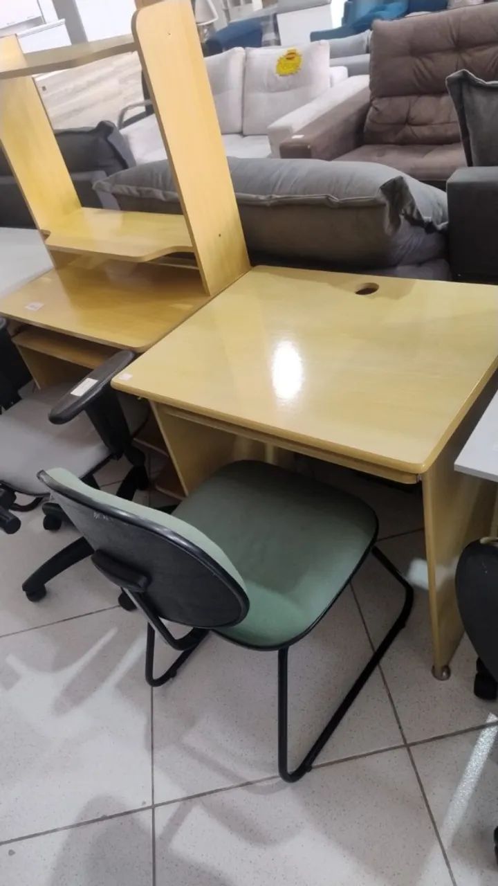 MESA DE COMPUTADOR COM CADEIRA