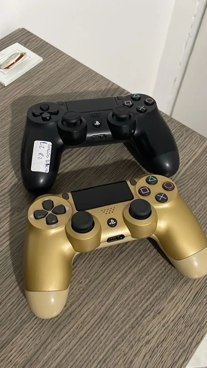PlayStation 4 + 3 Controles + 2 Jogos - Foto 2