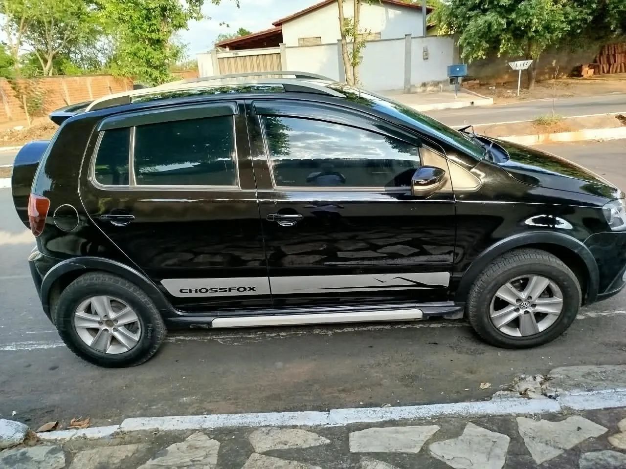 Volkswagen Crossfox 1.6 8V FLEX 2011