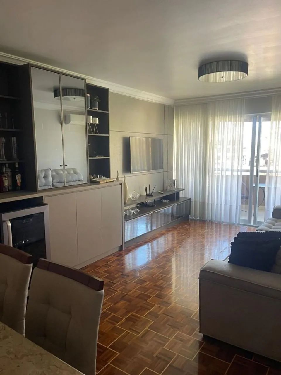 Apartamento com 03 quartos no Centro